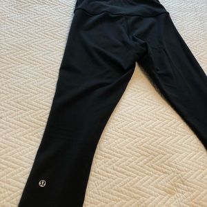 Lululemon Black Cropped Leggings